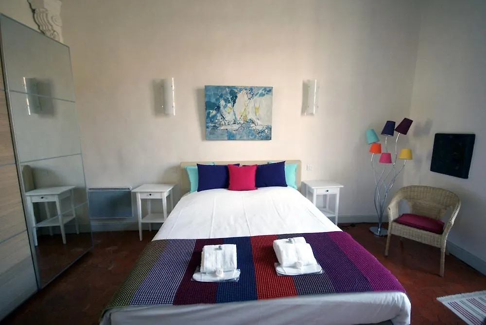 Apartment Appartement De Caractere Entre St Remy Et Avignon, 74M2, 2 A 4 Personnes Noves