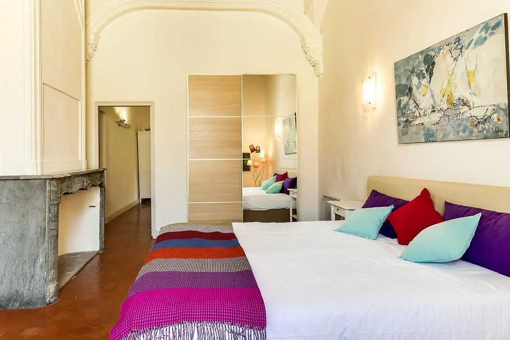 Appartement De Caractere Entre St Remy Et Avignon, 74M2, 2 A 4 Personnes Noves France